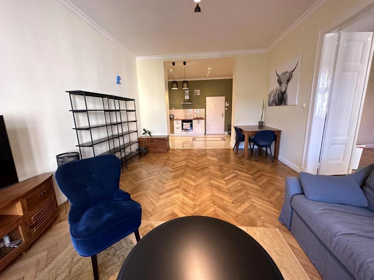 Gorkeho Apartment In City Centre Братислава Екстериор снимка